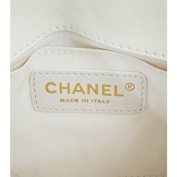 CHANEL White Flap Chain Shoulder Bag A-A25763 - Picture 8 of 12